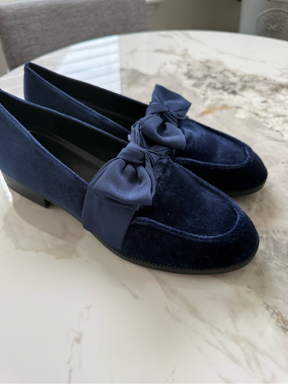Bandolino Navy Velvet Bow Loafers - Women